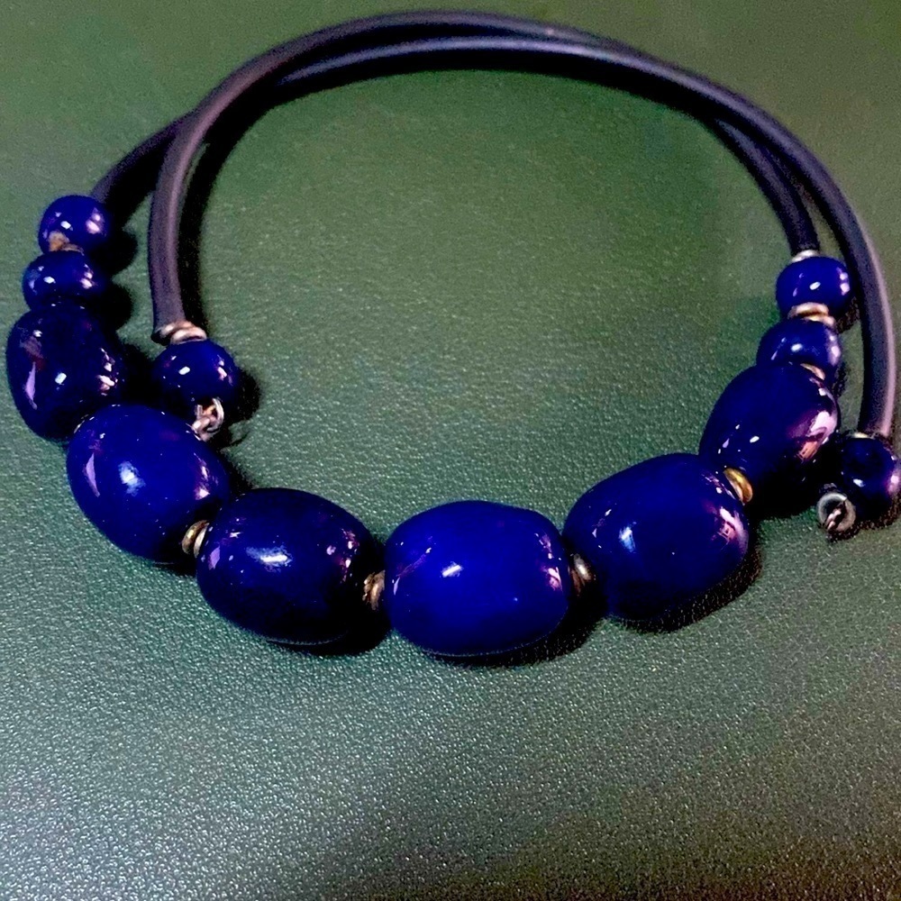 Cobalt blue‎ necklace